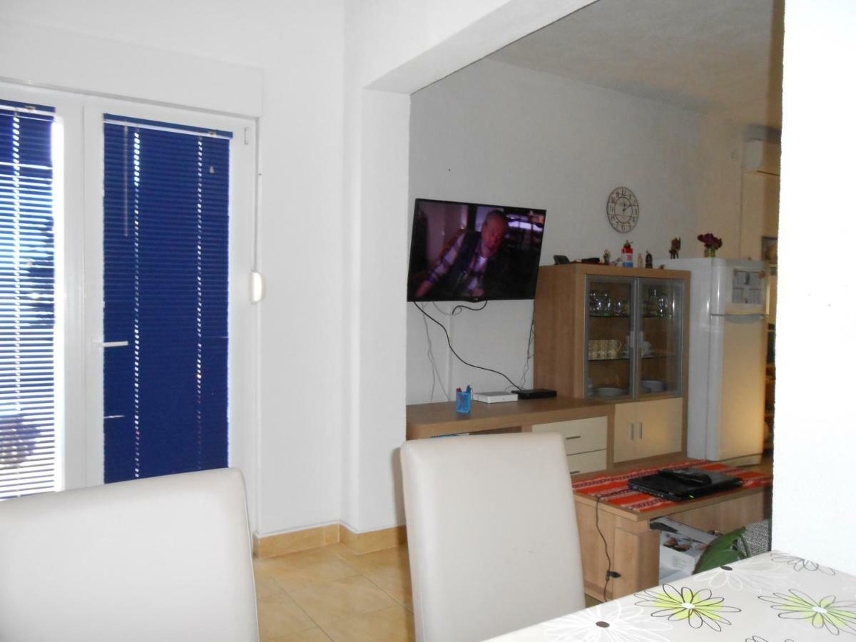 Gogi Apartman Donji Okrug Exterior foto