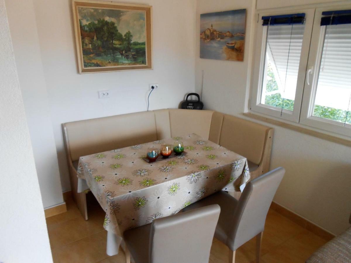 Gogi Apartman Donji Okrug Exterior foto