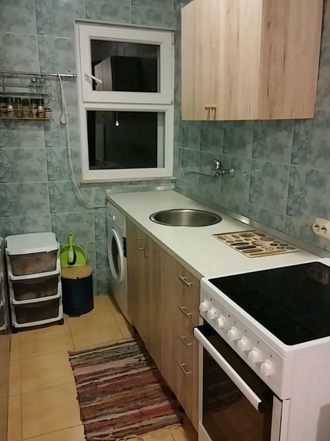Gogi Apartman Donji Okrug Exterior foto