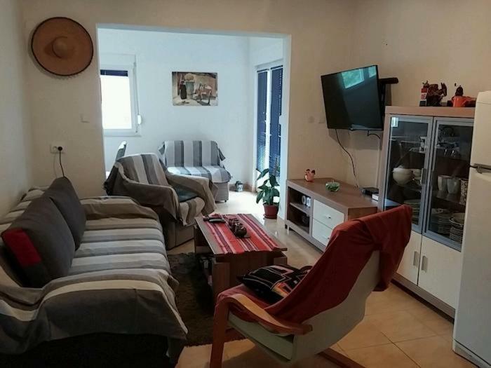 Gogi Apartman Donji Okrug Exterior foto