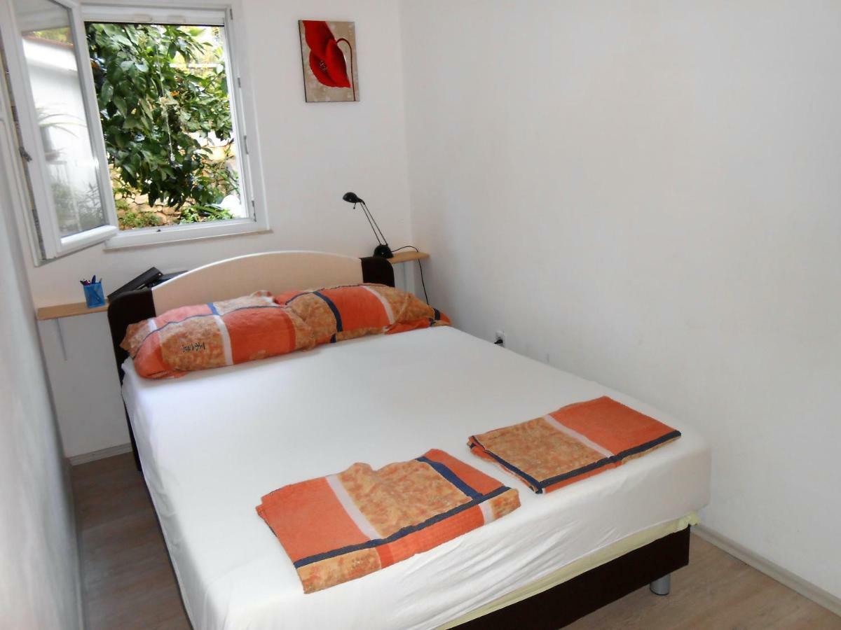 Gogi Apartman Donji Okrug Exterior foto